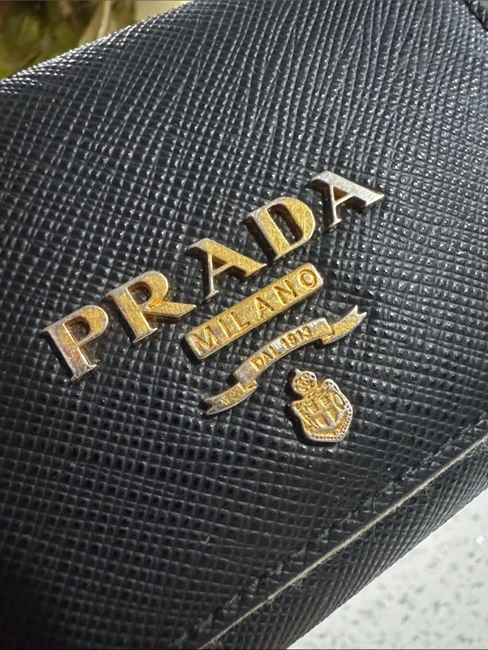 🖤Prada Saffiano Leather Tri-Fold Wallet Black Pink